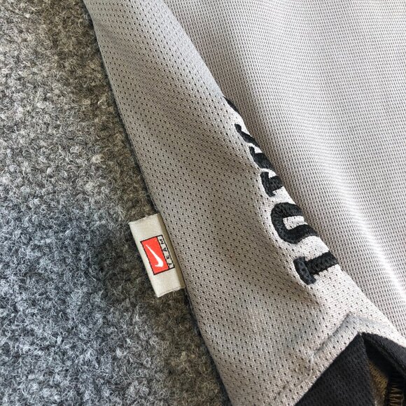 Nike Iowa Hawkeyes Shirt Mens Medium Gray Long Sleeve Y2K Vintage Elbow Patches - Picture 9 of 12